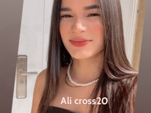 Ali_cross20