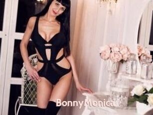 Bonny_Monica