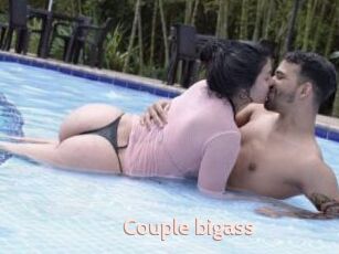 Couple_bigass