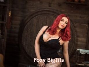 Foxy_BigTits_