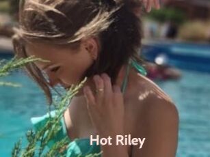 Hot_Riley