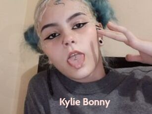 Kylie_Bonny