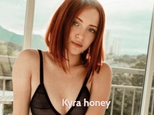 Kyra_honey