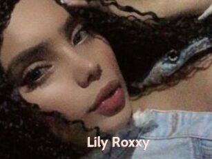 Lily_Roxxy