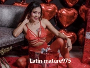 Latin_mature975