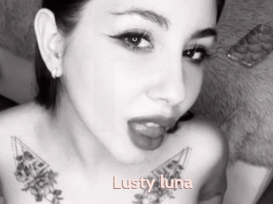 Lusty_luna