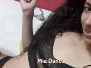 Mia_Dance