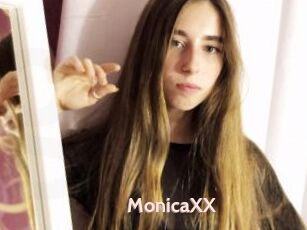 MonicaXX