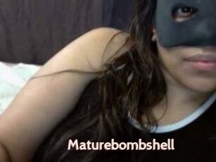 Maturebombshell