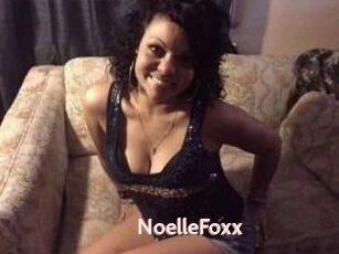 Noelle_Foxx