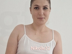 Nikolle32
