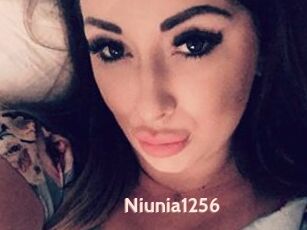 Niunia1256