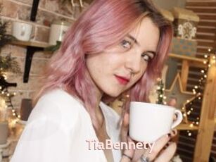 TiaBennety