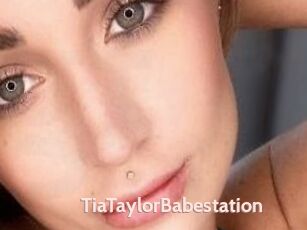 TiaTaylorBabestation