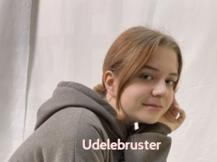 Udelebruster