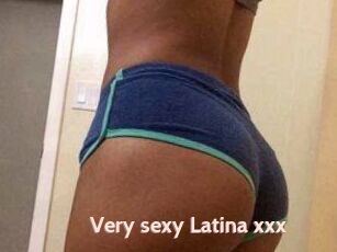 Very_sexy_Latina_xxx